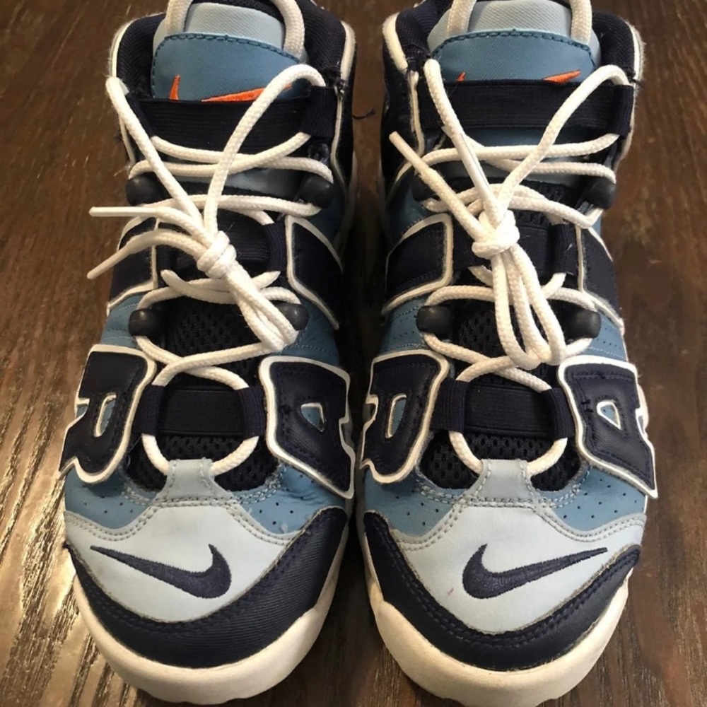 Nike uptempo 5.5y